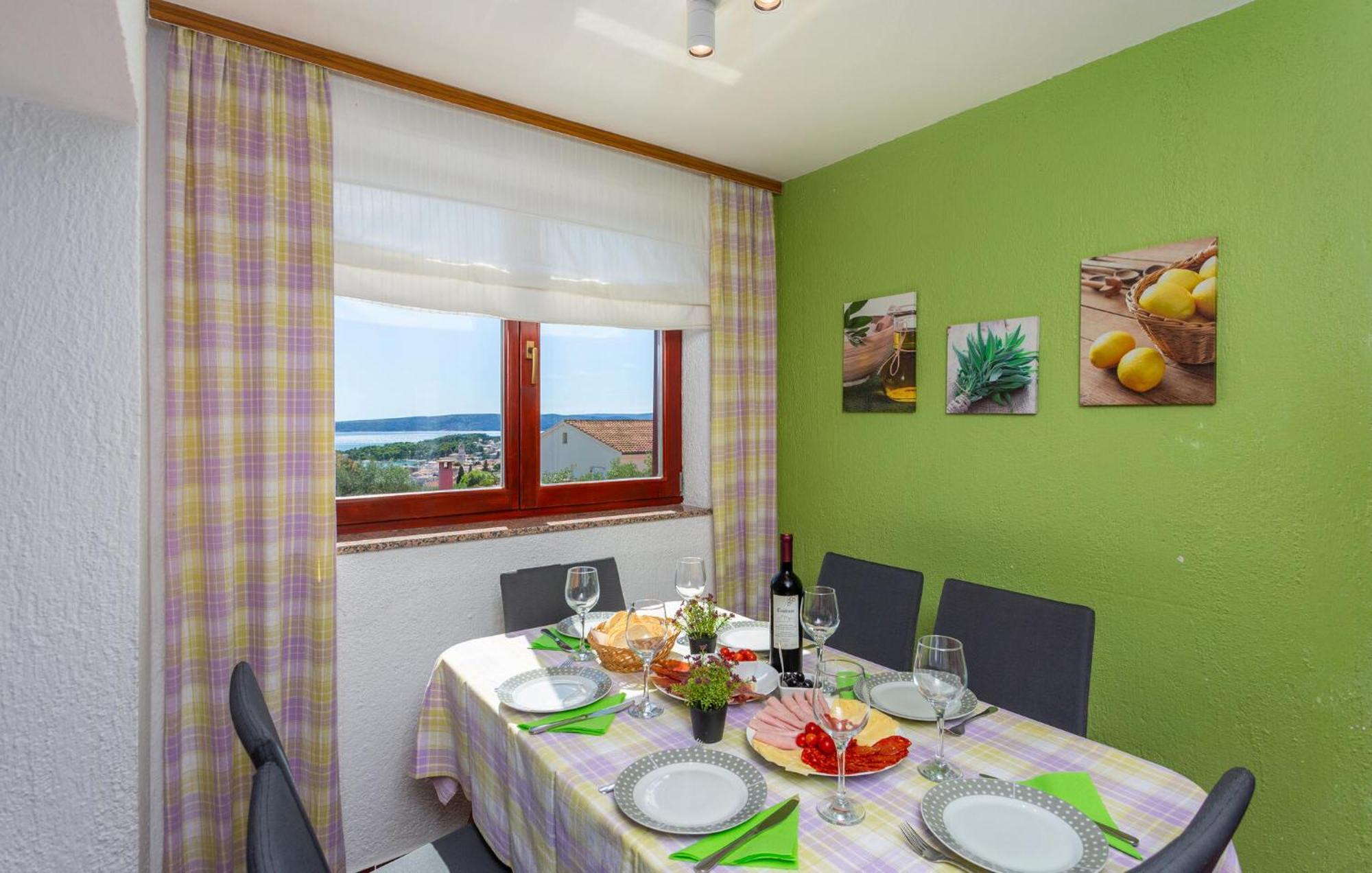 3 Bedroom Stunning Apartment In Krk كرك المظهر الخارجي الصورة